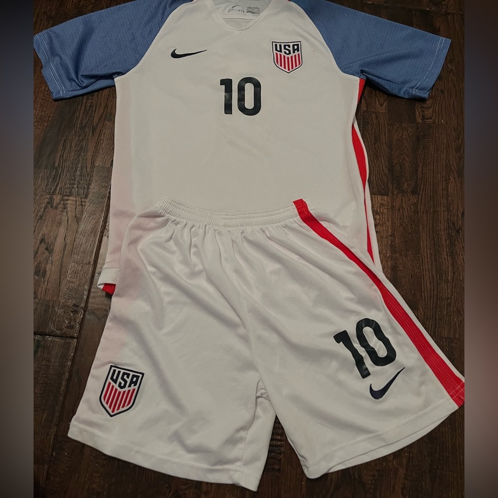 Nike Carly Lloyd kids uniform